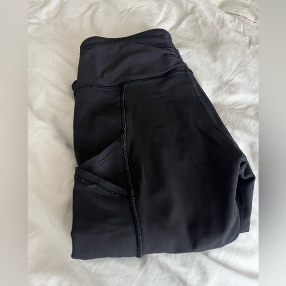 Lululemon Cropped Leggings - Picture 3 of 5